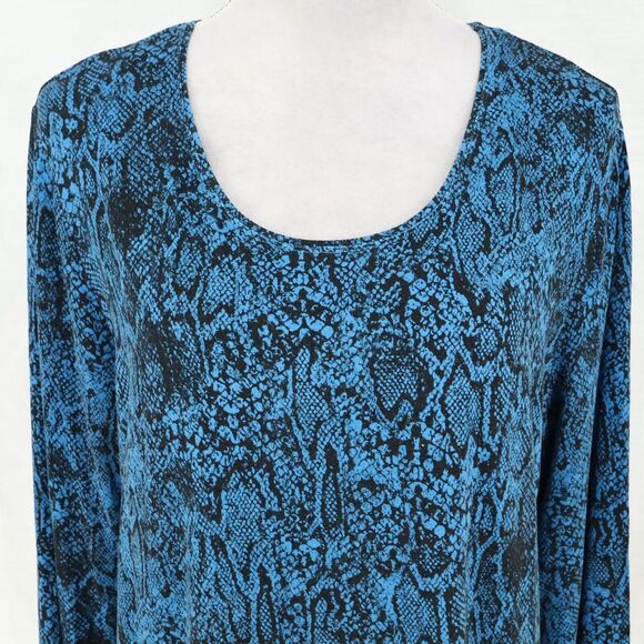 Chicos Top 3 Womens XL Blue Black Snakeskin Print Blouse Stretch Knit Pullover - Picture 12 of 12